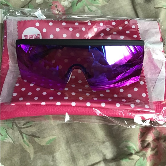 ❌❌❌SOOLD OUT  ! Rare VS Pink shield sunnies - Picture 3 of 9